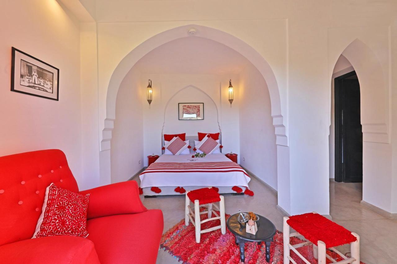 Dar Noujoum Hotel Ait Bou Zguia Exterior photo