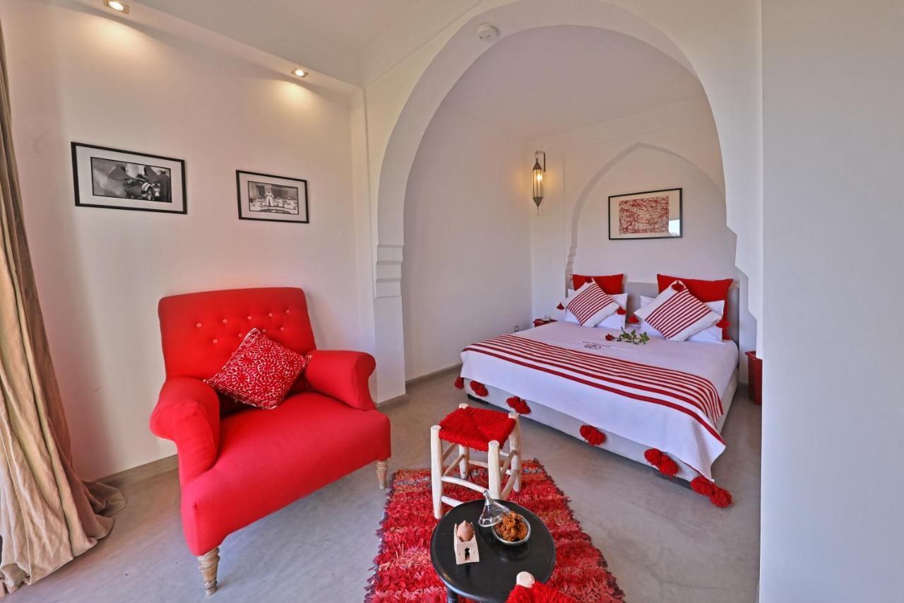 Dar Noujoum Hotel Ait Bou Zguia Exterior photo